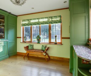 Bespoke-walk-in-pantry