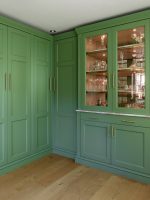 made-to-measure-pantry-cabinets