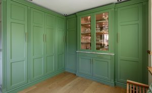 made-to-measure-pantry-cabinets